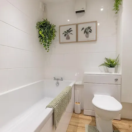 Semesterbostad Swinton House - Beautiful 3 Bed House In Harrogate, North Yorkshire Harrogate